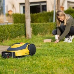 Powerplus POWXG6305 Robotmaaier - 18V - Voor Gazons Tot Ca. 500m² - Maaibreedte 180mm - Incl. Laadstation En Accessoires -Tuin Kortingswinkel 1200x1200 320