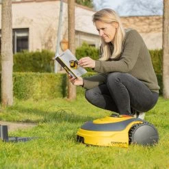 Powerplus POWXG6305 Robotmaaier - 18V - Voor Gazons Tot Ca. 500m² - Maaibreedte 180mm - Incl. Laadstation En Accessoires -Tuin Kortingswinkel 1200x1200 323