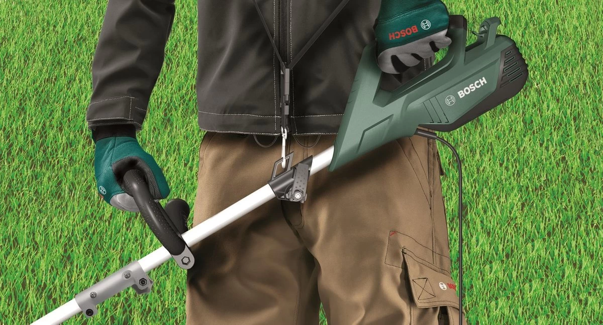 Bosch AFS 23-37 Bosmaaier - 950 W - Op Snoer - Incl. Mes En Draad 4 Bosch AFS 23-37 Bosmaaier - 950 W - Op Snoer - Incl. Mes En Draad - Afbeelding 4