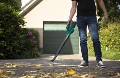 VONROC Accu Bladblazer – VPower 20V – 2 Standen – Max. Blaassnelheid 190km/u – Incl. Accu En Oplader -Tuin Kortingswinkel 1200x778