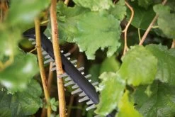 Bosch UniversalHedgeCut 18-50 Heggenschaar - Met 18 V Accu En Lader -Tuin Kortingswinkel 1200x800 110