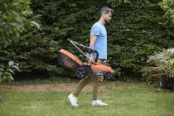 Black & Decker BLACK+DECKER BCMW3318L2-QW Grasmaaier - 18V - 33cm - Incl. 2 Accu's En Lader -Tuin Kortingswinkel 1200x800 152