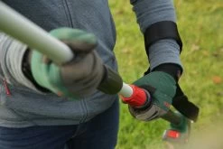 Bosch UniversalHedgePole 18 Heggenschaar Op Steel - Met 18 V Accu En Lader -Tuin Kortingswinkel 1200x800 9