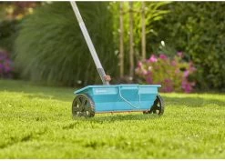 GARDENA Combisysteem Strooiwagen - 40 Cm Strooibreedte - Inhoud 3 Liter - Geschikt Voor 100m² -Tuin Kortingswinkel 1200x859 1