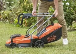Black & Decker BLACK+DECKER BCMW3318L2-QW Grasmaaier - 18V - 33cm - Incl. 2 Accu's En Lader -Tuin Kortingswinkel 1200x860 1