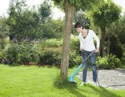 GARDENA - SmallCut Trimmer 300/23 - Grastrimmer (gemotoriseerd) - 300W - Maaibreedte 23 Cm -Tuin Kortingswinkel 1200x932