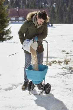 GARDENA Strooiwagen XL Strooikar - 800m2 - 18 Liter -Tuin Kortingswinkel 799x1200 31