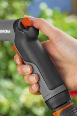 GARDENA - Classic Reinigingspistool - Spuitpistool - Traploos Instelbaar 24 GARDENA - Classic Reinigingspistool - Spuitpistool - Traploos Instelbaar -Tuin Kortingswinkel 800x1200 70